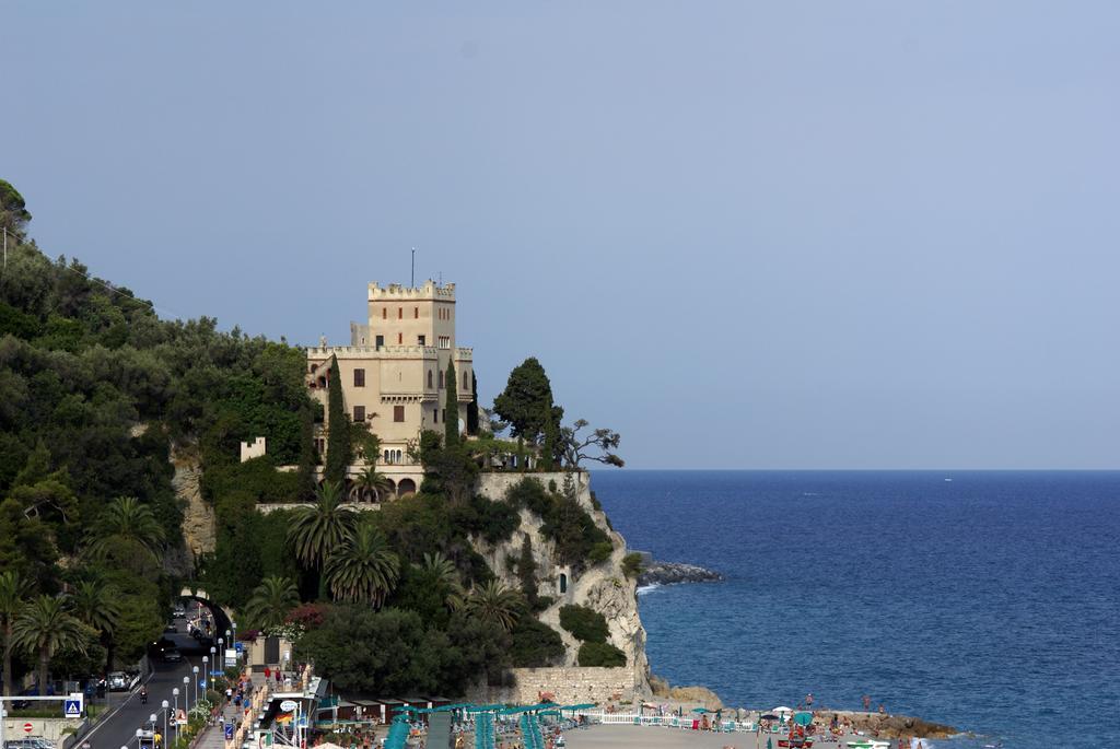 Lido Resort Finale Ligure Eksteriør bilde