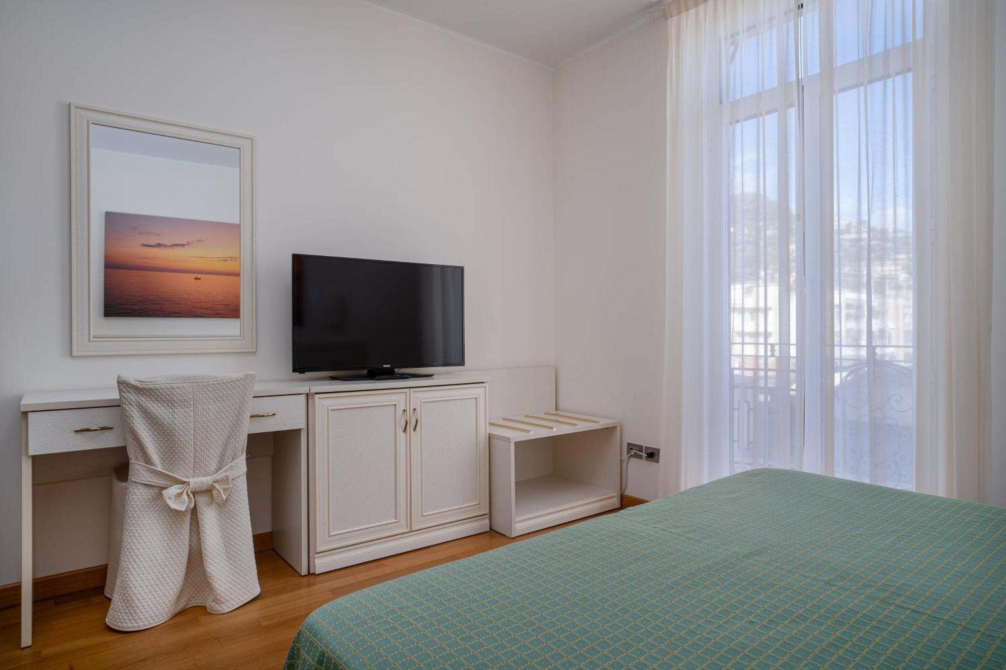 Lido Resort Finale Ligure Eksteriør bilde