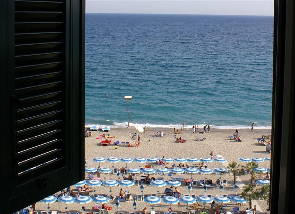 Lido Resort Finale Ligure Eksteriør bilde